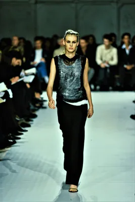 Ann Demeulemeester - S/S 1998 ‘Corps Humain’, look 19