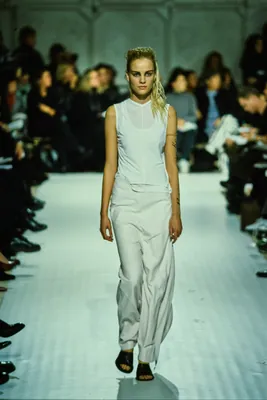 Ann Demeulemeester - S/S 1998 ‘Corps Humain’, look 44