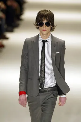 Dior Homme - A/W 2004 ‘Victim of the Crime’, close-up