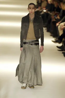 Dior Homme - A/W 2004 ‘Victim of the Crime’, look 24
